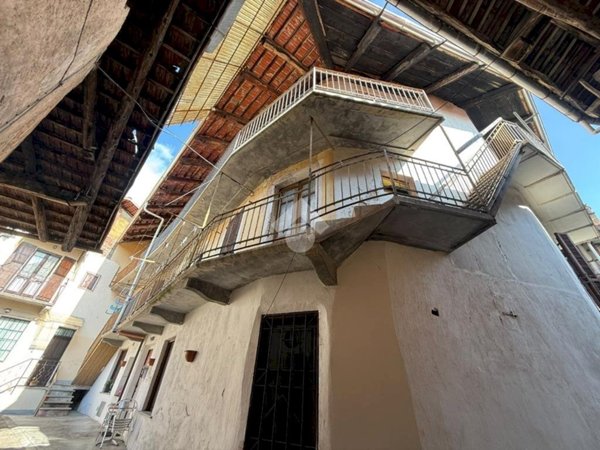 quadrivano in vendita a Lanzo Torinese in zona Oviglia