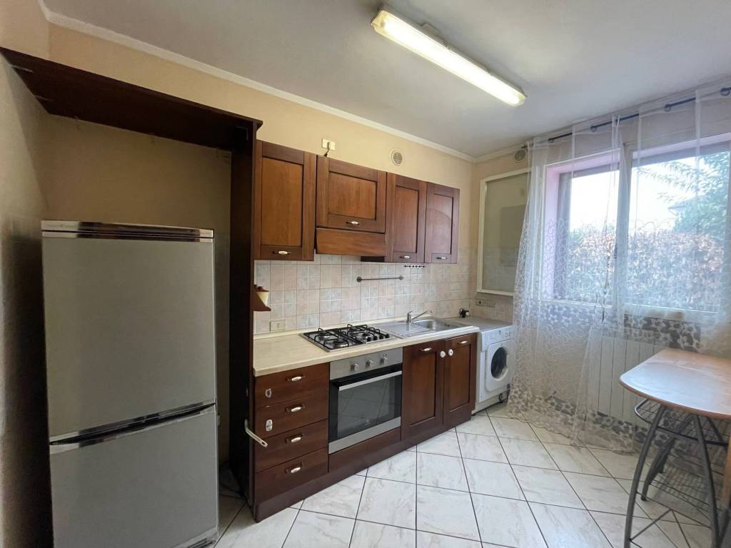 casa indipendente in vendita a Chignolo Po in zona Lambrinia