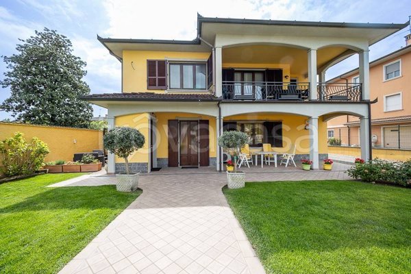 casa indipendente in vendita a Chignolo Po