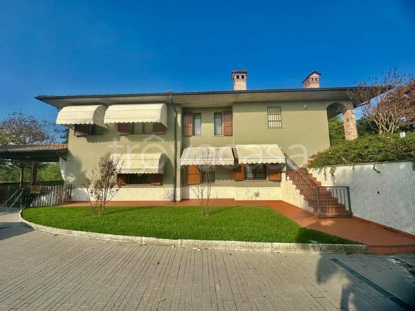 casa indipendente in vendita a Chignolo Po