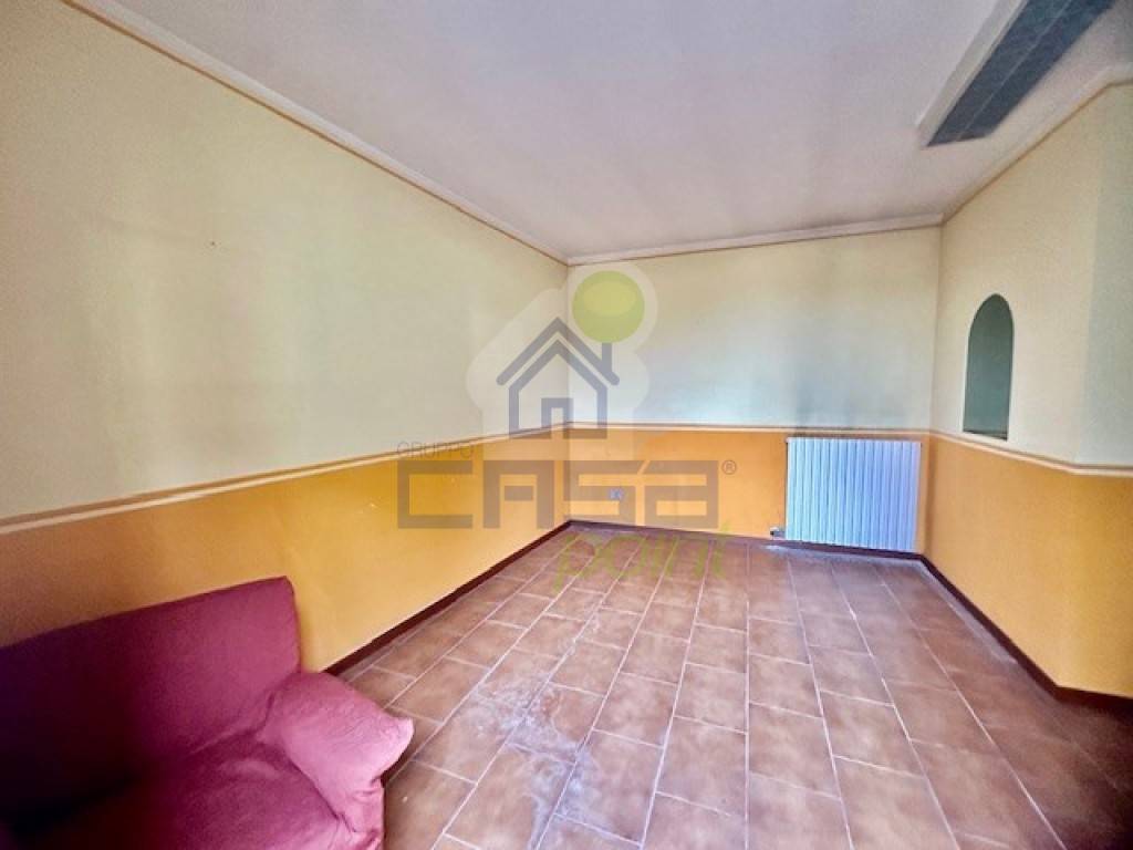 appartamento in vendita a Chignolo Po in zona Lambrinia