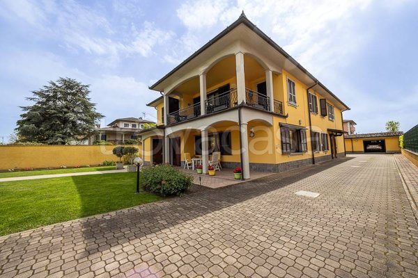 casa indipendente in vendita a Chignolo Po