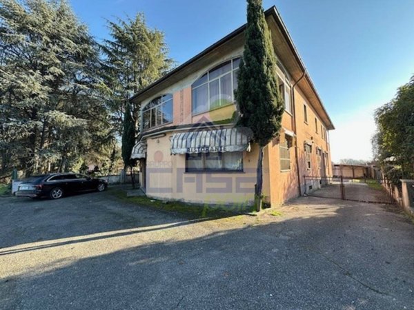 negozio in vendita a Chignolo Po