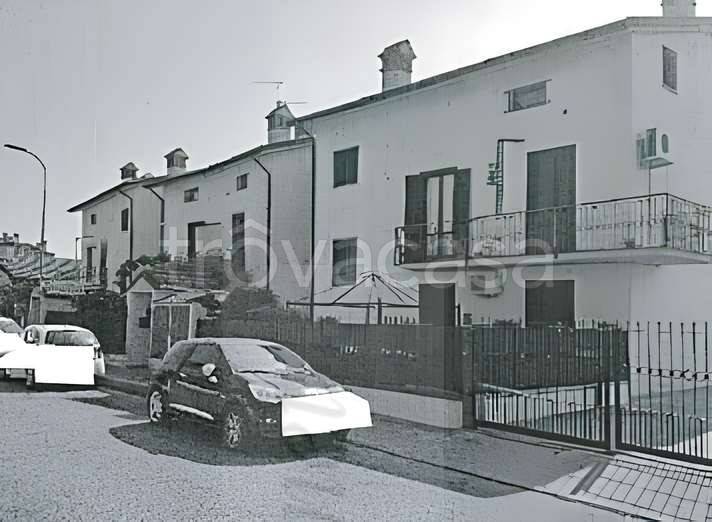 appartamento in vendita a Chignolo Po