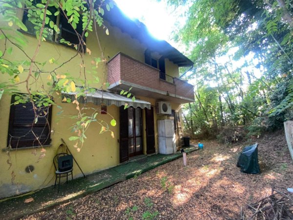 casa indipendente in vendita a Chignolo Po in zona Bosco