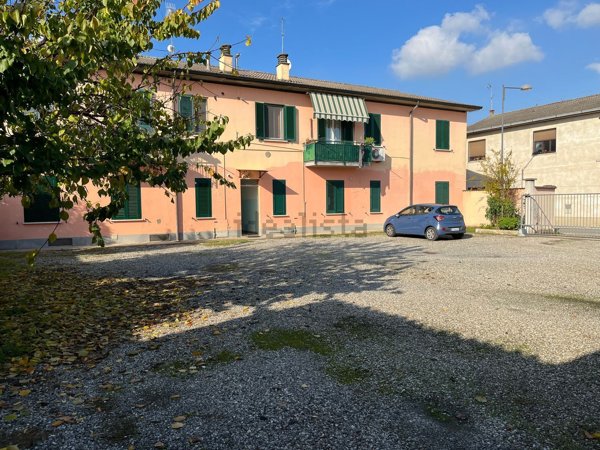 appartamento in vendita a Chignolo Po