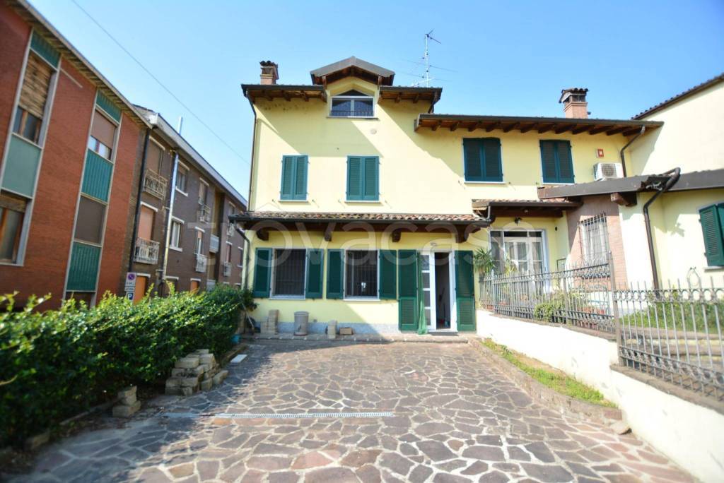 appartamento in vendita a Chignolo Po