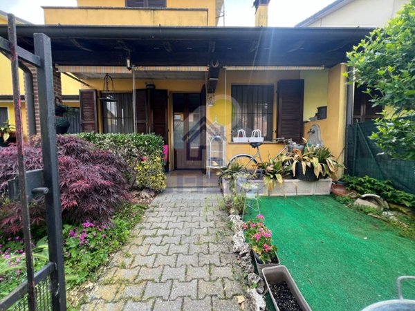 casa indipendente in vendita a Chignolo Po in zona Alberone