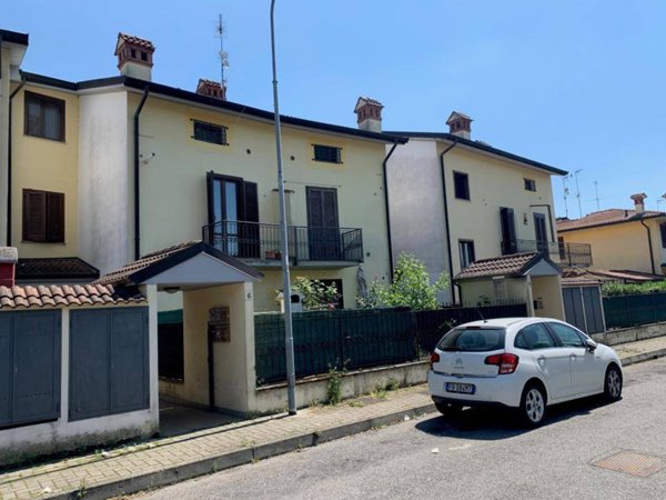 appartamento in vendita a Chignolo Po
