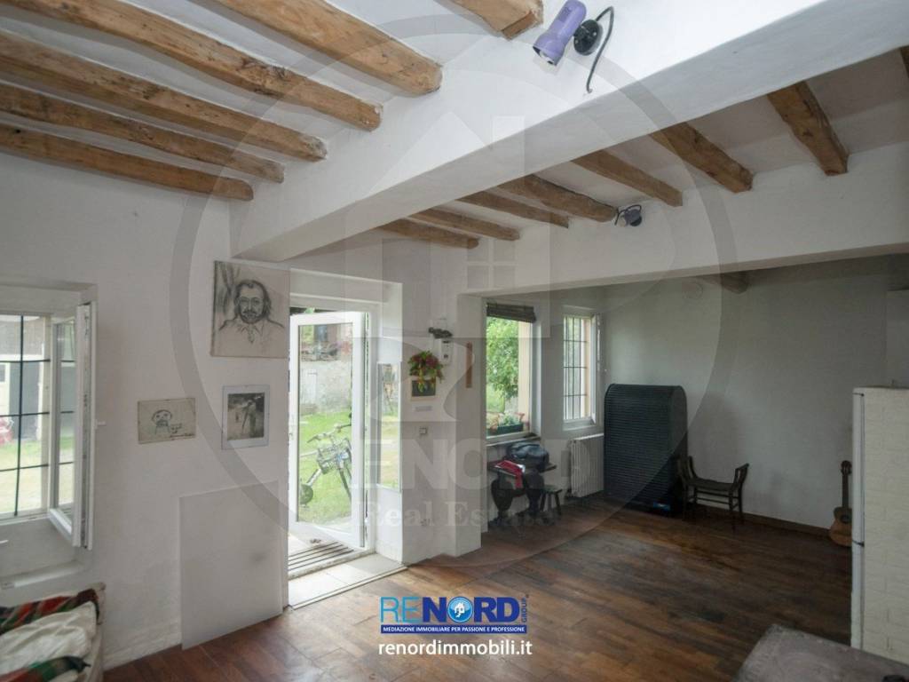 casa indipendente in vendita a Chignolo Po