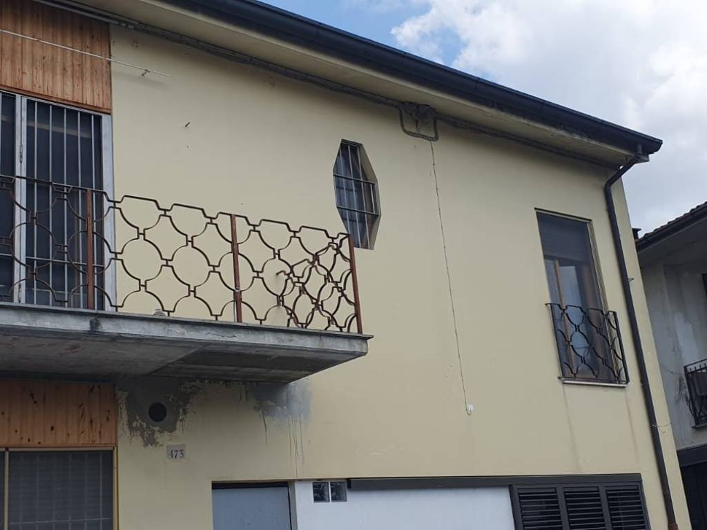 appartamento in vendita a Chignolo Po