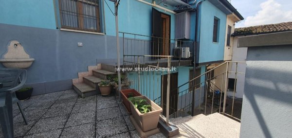 casa indipendente in vendita a Chignolo Po