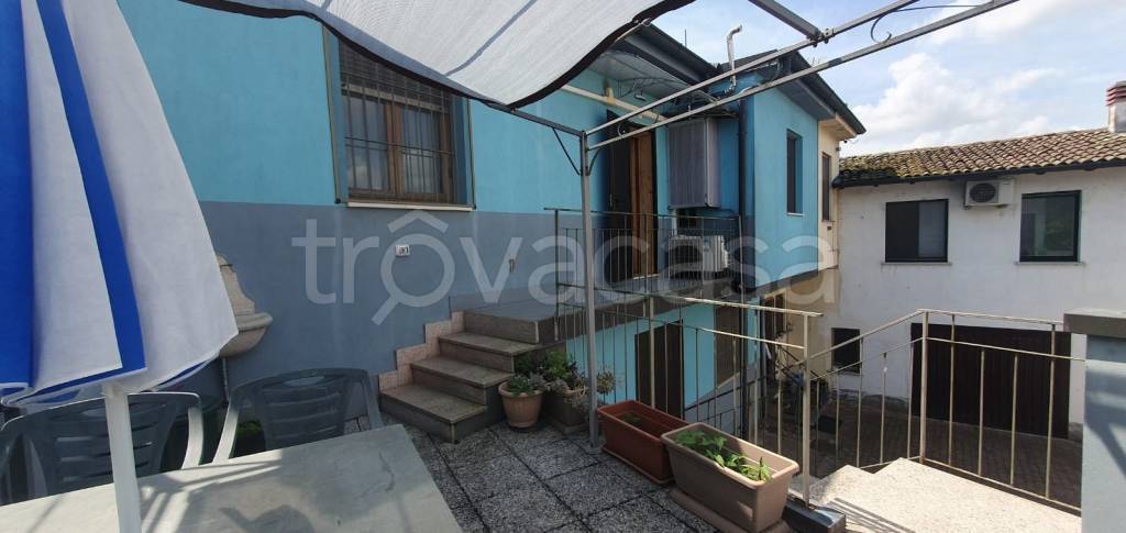 casa indipendente in vendita a Chignolo Po