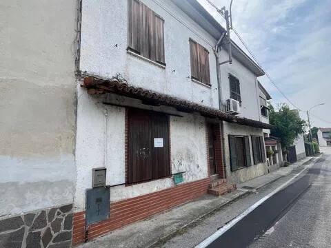 casa indipendente in vendita a Chignolo Po in zona Lambrinia