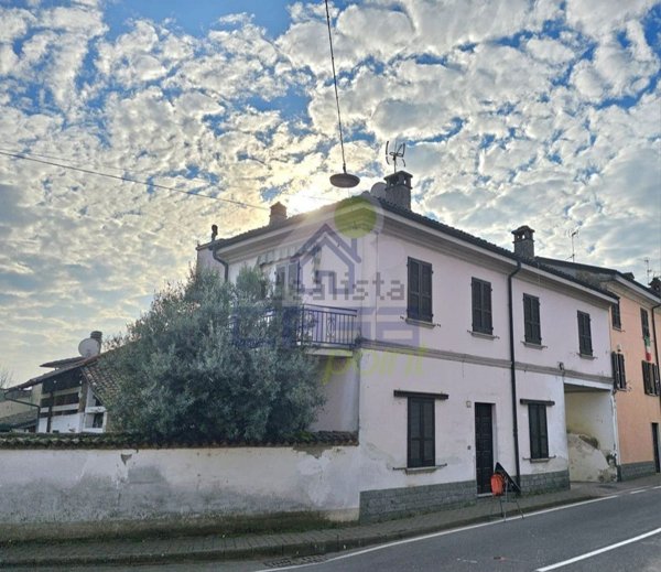 casa indipendente in vendita a Chignolo Po