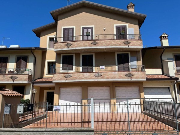 appartamento in vendita a Chignolo Po