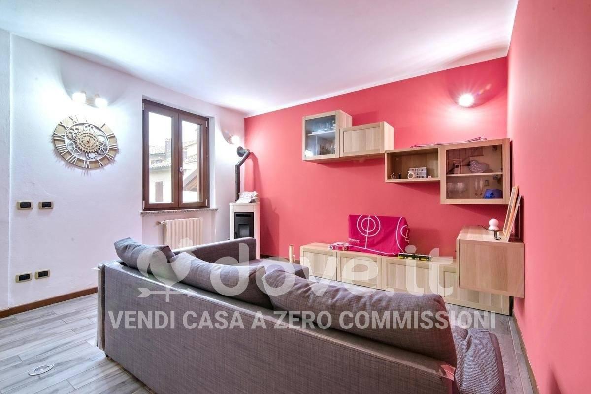 casa indipendente in vendita a Chignolo Po