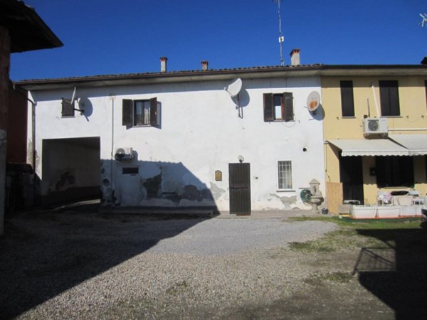 appartamento in vendita a Chignolo Po