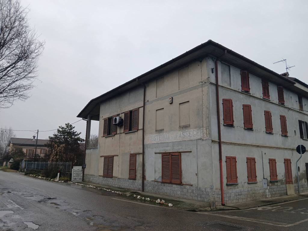 casa indipendente in vendita a Chignolo Po in zona Bosco
