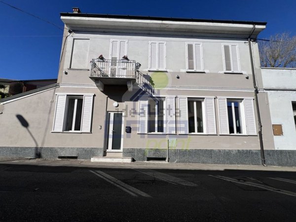 casa indipendente in vendita a Chignolo Po