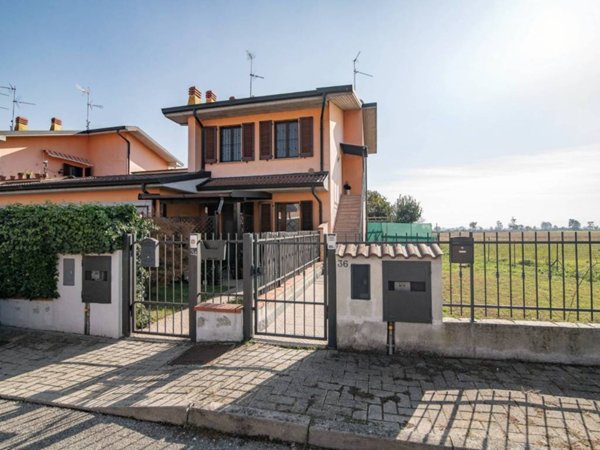 appartamento in vendita a Chignolo Po