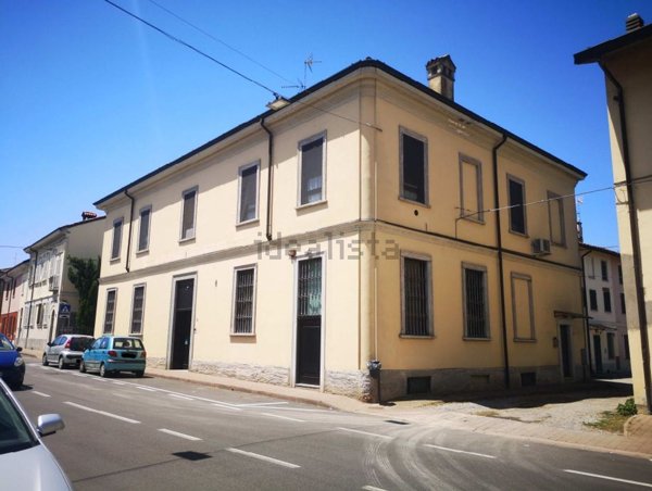 negozio in vendita a Chignolo Po
