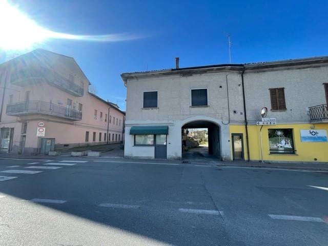 negozio in vendita a Chignolo Po