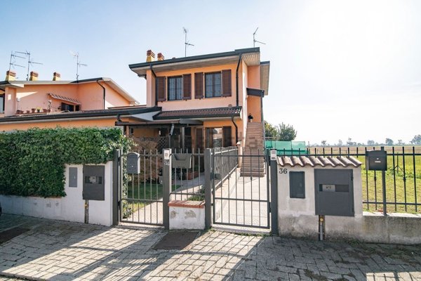 appartamento in vendita a Chignolo Po