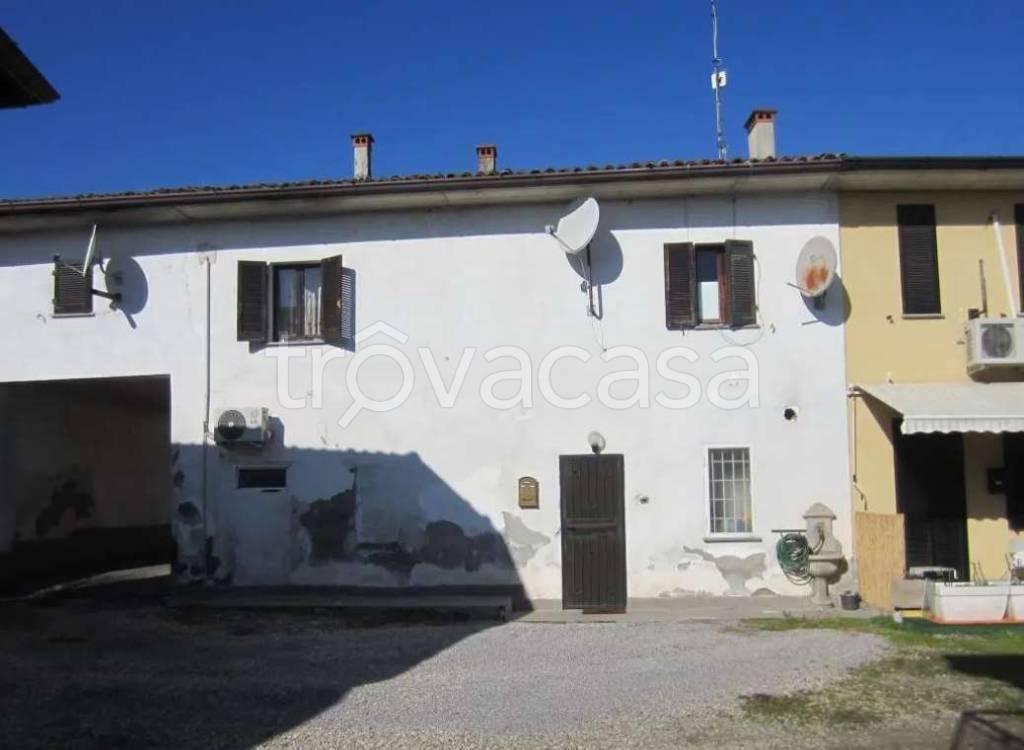 appartamento in vendita a Chignolo Po