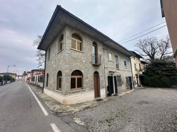 casa indipendente in vendita a Chignolo Po