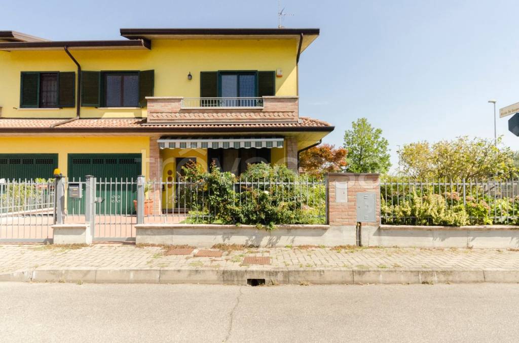 casa indipendente in vendita a Chignolo Po