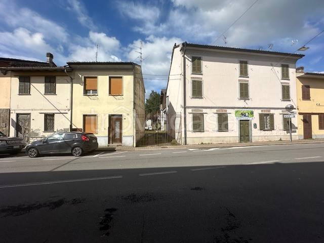 terreno edificabile in vendita a Chignolo Po