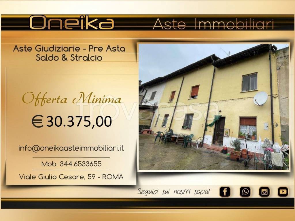 casa indipendente in vendita a Chignolo Po in zona Cantonale