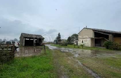 appartamento in vendita a Chignolo Po in zona Cantonale