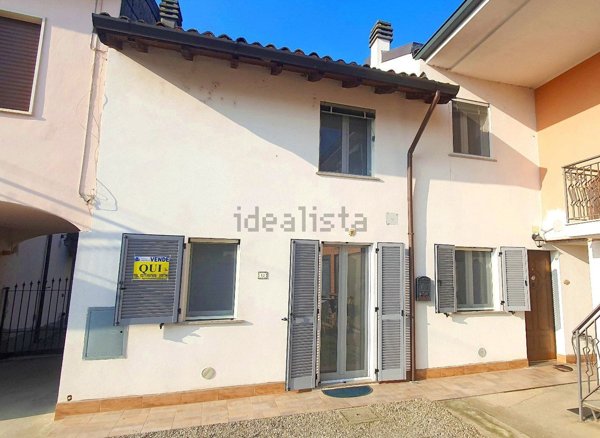 casa indipendente in vendita a Chignolo Po