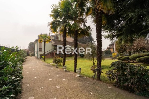 casa indipendente in vendita a Chignolo Po