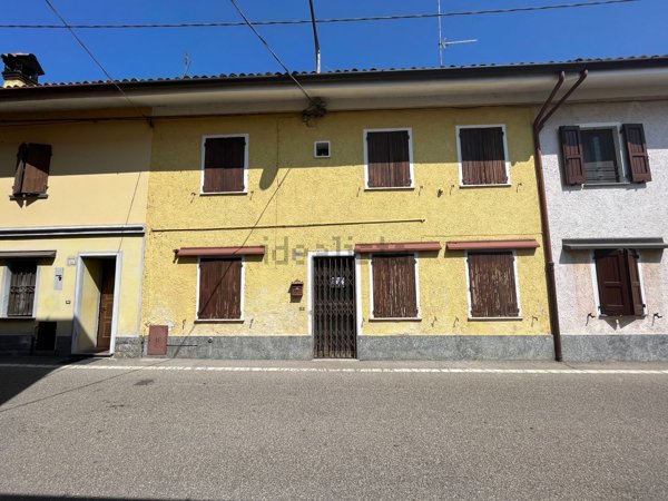casa indipendente in vendita a Chignolo Po