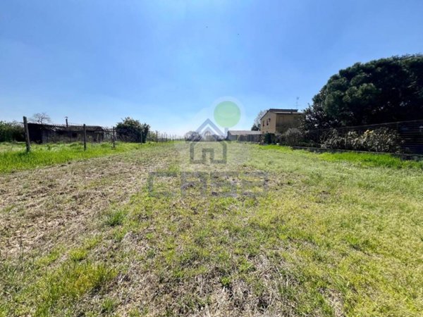 terreno agricolo in vendita a Chignolo Po