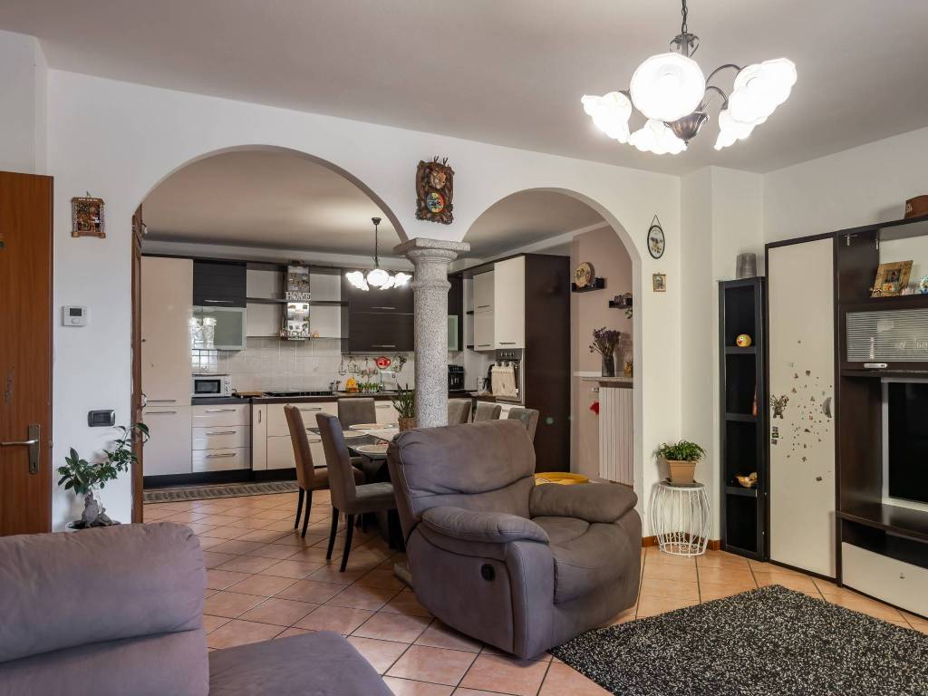 appartamento in vendita a Chignolo Po