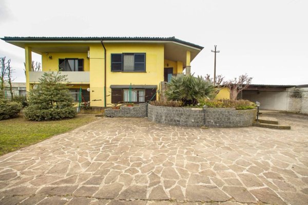 casa indipendente in vendita a Chignolo Po