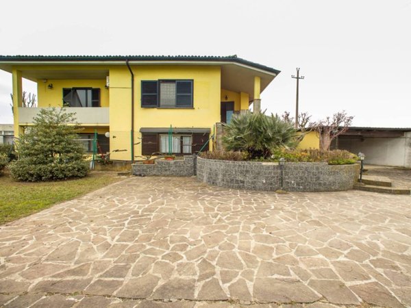 casa indipendente in vendita a Chignolo Po
