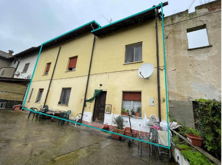 trivano in vendita a Chignolo Po in zona Cantonale