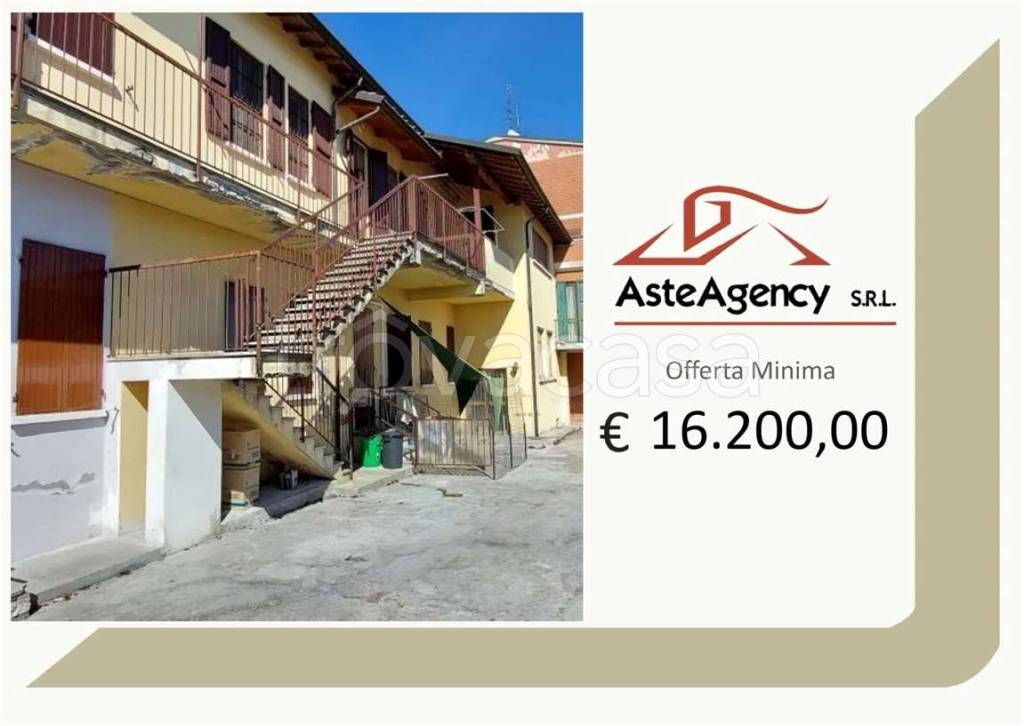 appartamento in vendita a Chignolo Po in zona Lambrinia