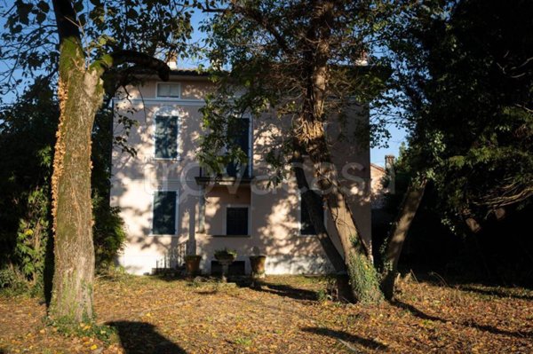 casa indipendente in vendita a Chignolo Po
