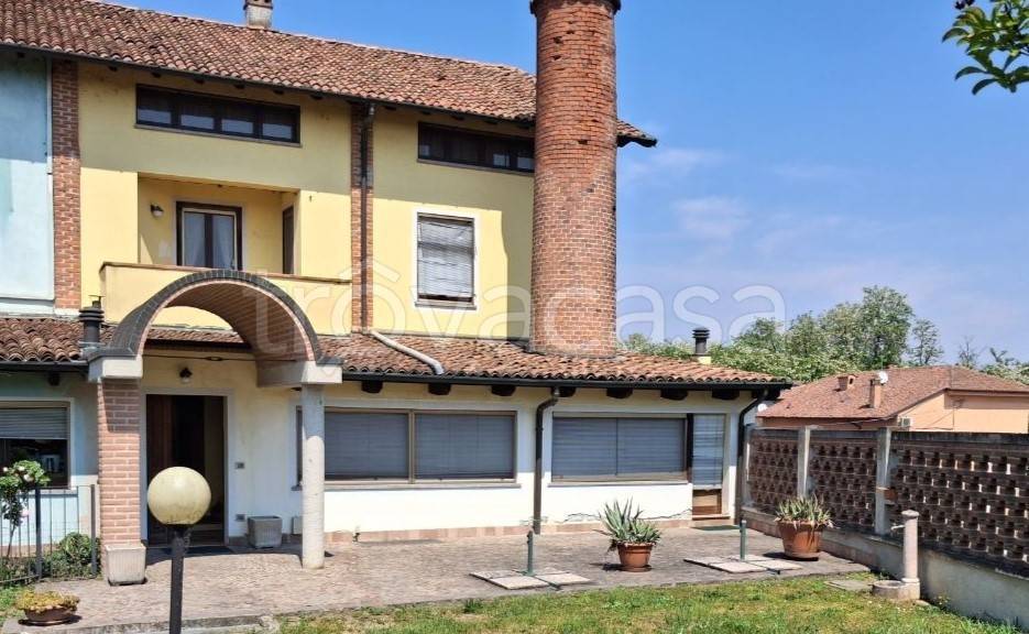 casa indipendente in vendita a Chignolo Po