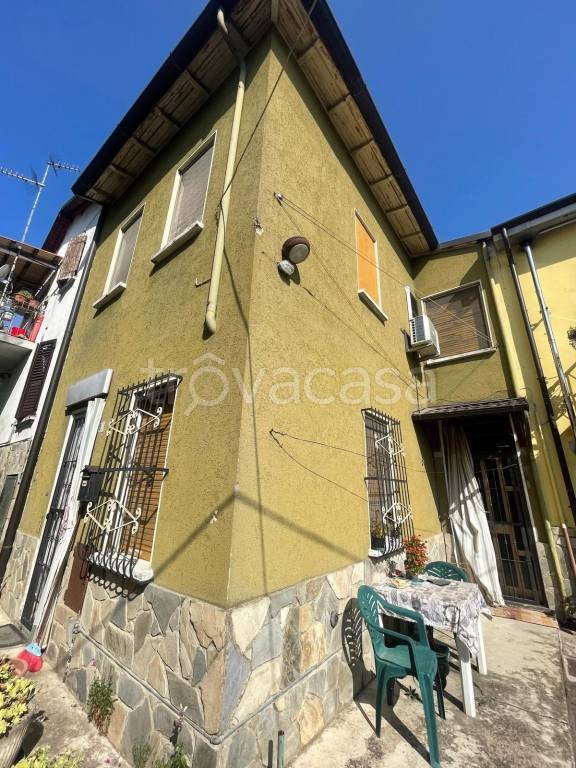 casa indipendente in vendita a Cigognola