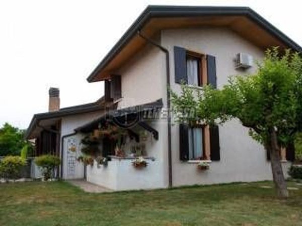 casa indipendente in vendita a Cigognola