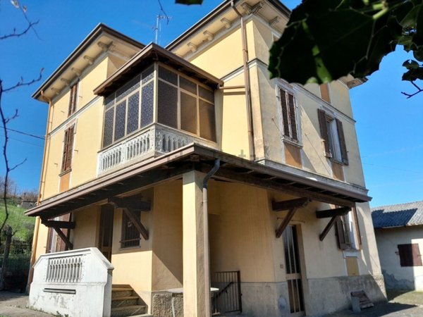 casa indipendente in vendita a Cigognola in zona Valle Scuropasso