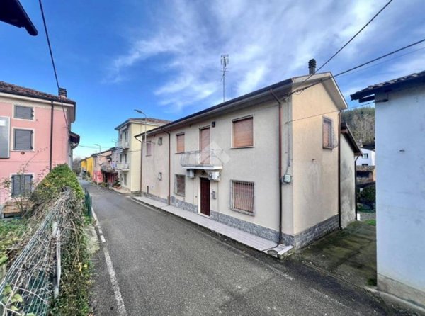 casa indipendente in vendita a Cigognola in zona Vicomune