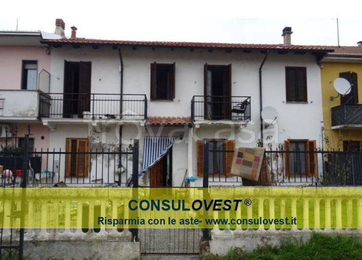 casa indipendente in vendita a Cilavegna